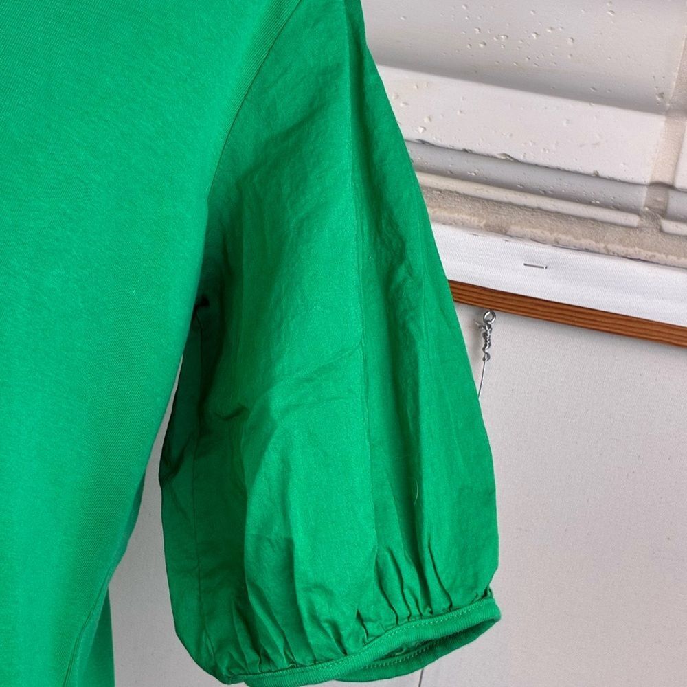 Whimsical Green Button-Front Puff Sleeve Top w/Henley buttons sleeves poplin🍀 - Picture 4 of 8